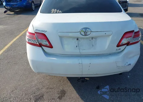 2011 Toyota Camry Se/Le/Xle z USA, uszkodzony, nr VIN 4T4BF3EK9BR098994